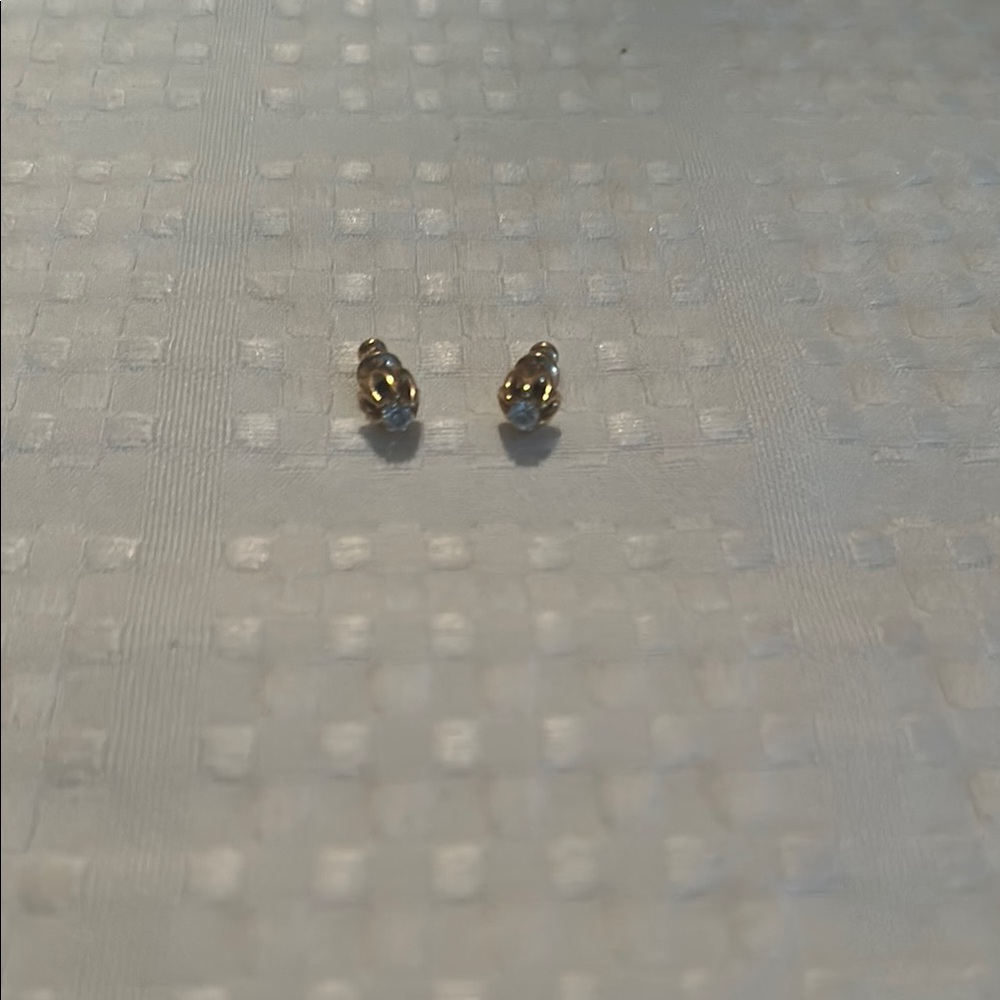 Elegant Gold Knot Stud Earrings